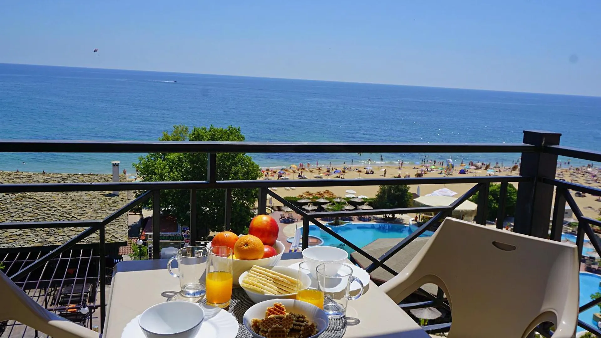 Apartments Sirena First Line - Апартаменти Сирена На Първа Линия Golden Sands 0*,