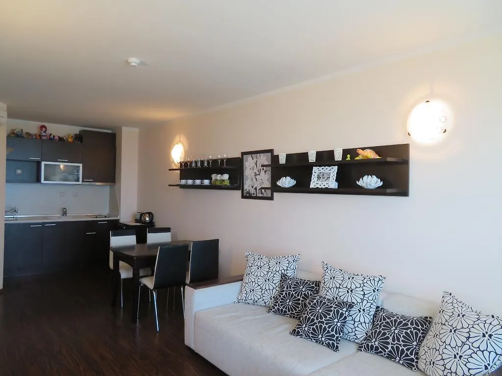 Apartments Sirena First Line - Апартаменти Сирена На Първа Линия Golden Sands